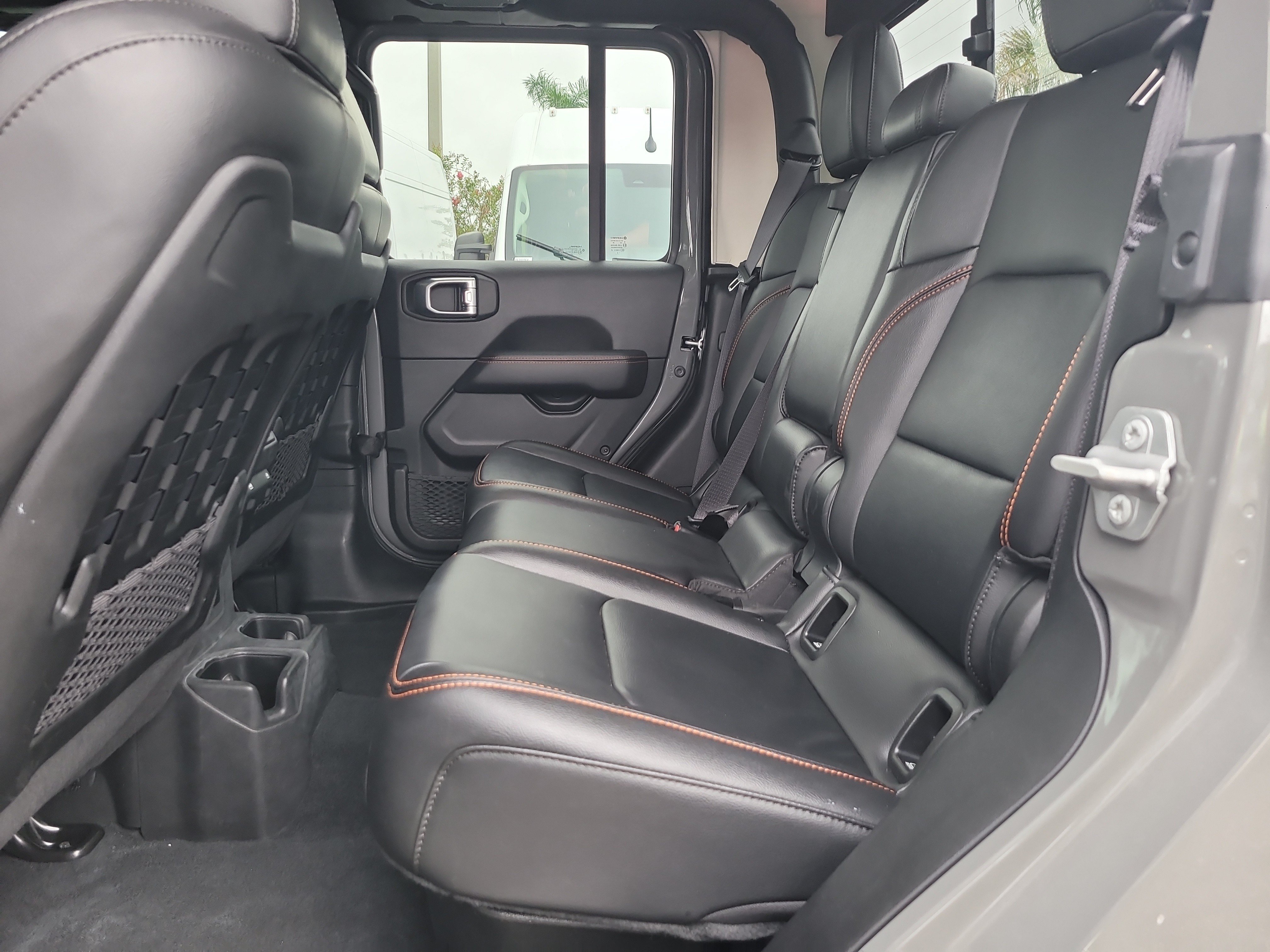 Used 2022 Jeep Gladiator Mojave AWD/4WD image 12