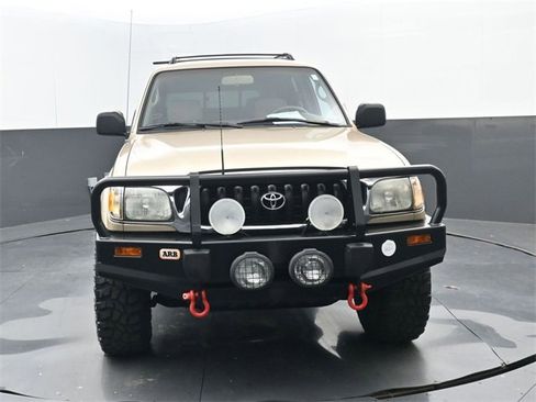 Used 2002 Toyota Tacoma PreRunner image 19