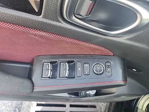 Used 2025 Honda Civic Si image 9