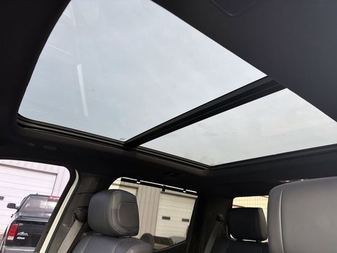 Used 2022 Toyota Tundra Platinum w/ Advanced Package image 28