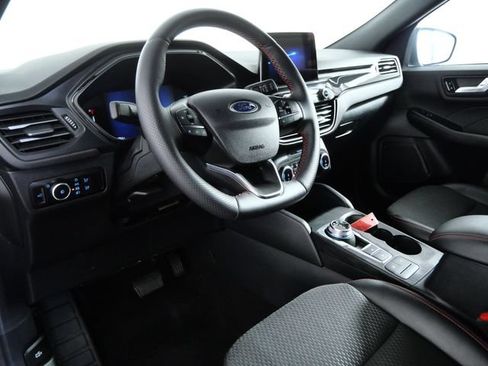 Certified 2025 Ford Escape ST-Line Select AWD/4WD image 12