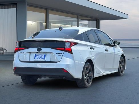 Used 2022 Toyota Prius FWD image 4