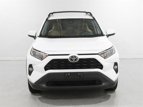 Used 2021 Toyota RAV4 XLE image 2