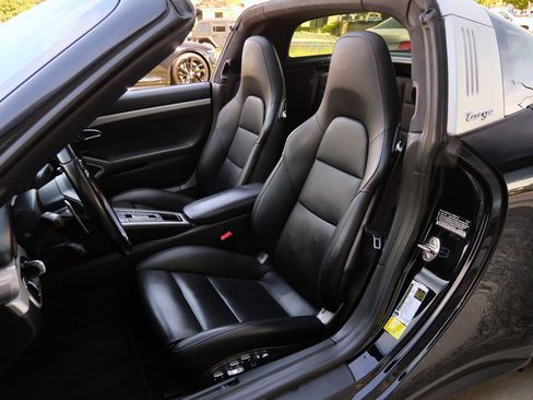 Used 2017 Porsche 911 Targa 4S image 19