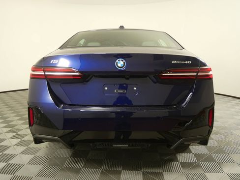 New 2026 BMW i5 eDrive40 w/ M Sport Package image 4