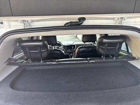 Used 2021 Chevrolet Trax LT image 17