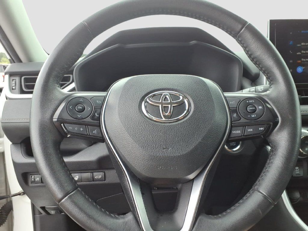 Used 2024 Toyota RAV4 XLE w/ Convenience Package AWD/4WD image 25