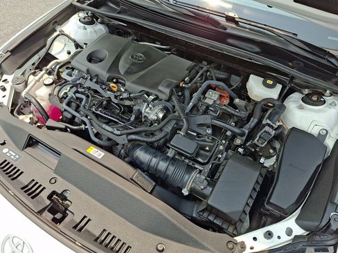 Used 2025 Toyota Camry LE FWD image 27