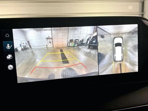 Used 2023 Hyundai Palisade Limited w/ Cargo Package AWD/4WD image 24