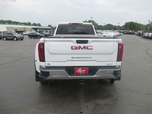 Used 2024 GMC Sierra 3500 SLT w/ SLT Convenience Package AWD/4WD image 7