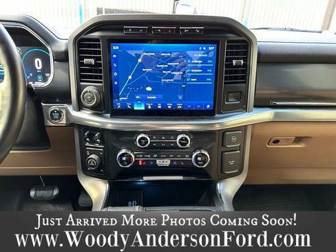Used 2021 Ford F150 Lariat w/ Max Trailer Tow Package image 12