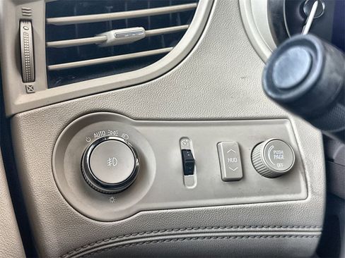 Used 2014 Buick LaCrosse Leather w/ Driver Confidence Package image 17