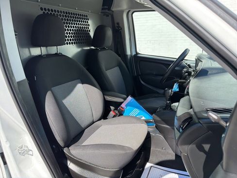 Used 2019 RAM ProMaster City Tradesman FWD image 12