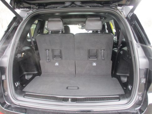 Certified 2023 Jeep Grand Cherokee L Laredo image 15