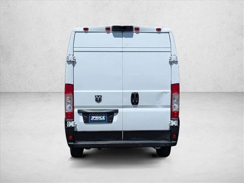 Used 2019 RAM ProMaster 2500 w/ Premium Appearance Group FWD image 7