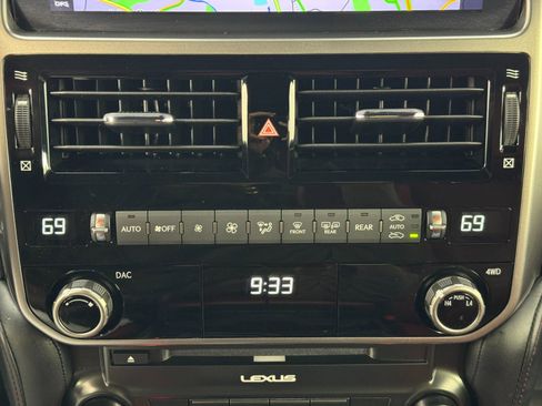 Used 2023 Lexus GX 460 Premium image 33