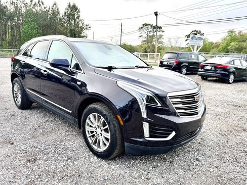 Used 2018 Cadillac XT5 Luxury w/ Driver Awareness Package FWD image 2
