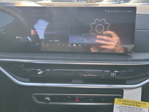 Used 2026 BMW X5 xDrive50e w/ M Sport Package image 29