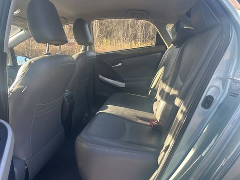 Used 2012 Toyota Prius Plug-In Hybrid image 5