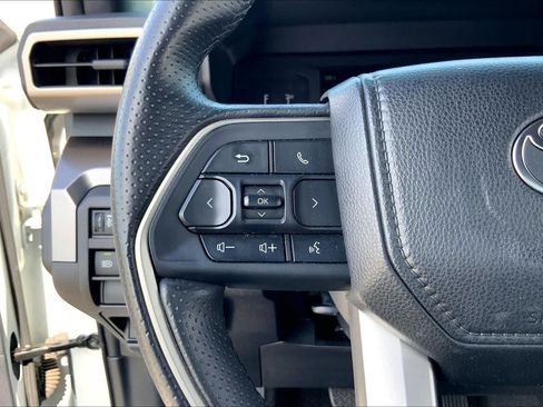 Used 2025 Toyota 4Runner SR5 RWD image 23