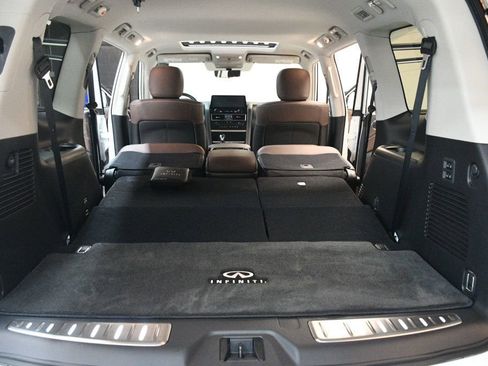 Used 2024 INFINITI QX80 Premium Select w/ Cargo Package image 78