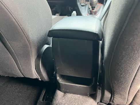 Used 2018 Ford Focus ST image 22