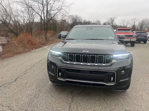 Used 2021 Jeep Grand Cherokee L Overland w/ Advanced Protech Group III image 5