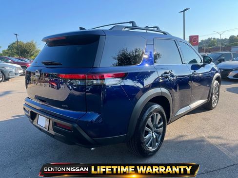 Used 2026 Nissan Pathfinder SV AWD/4WD image 7