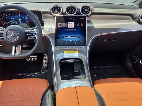 New 2026 Mercedes-Benz GLC 300 image 12