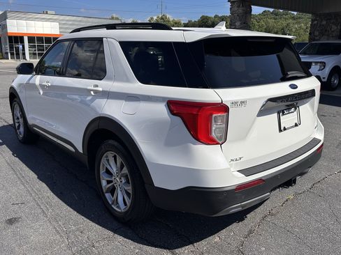 Certified 2023 Ford Explorer XLT w/ Equipment Group 202A AWD/4WD image 8