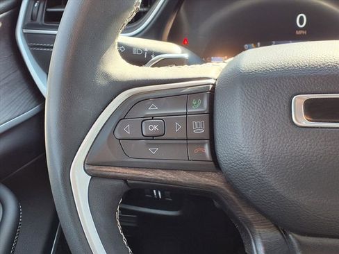 Used 2023 Jeep Grand Cherokee L Limited w/ Luxury Tech Group II image 21