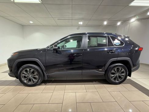 Certified 2023 Toyota RAV4 XLE Premium image 2