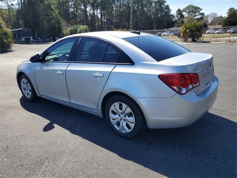 Used 2015 Chevrolet Cruze LS image 4
