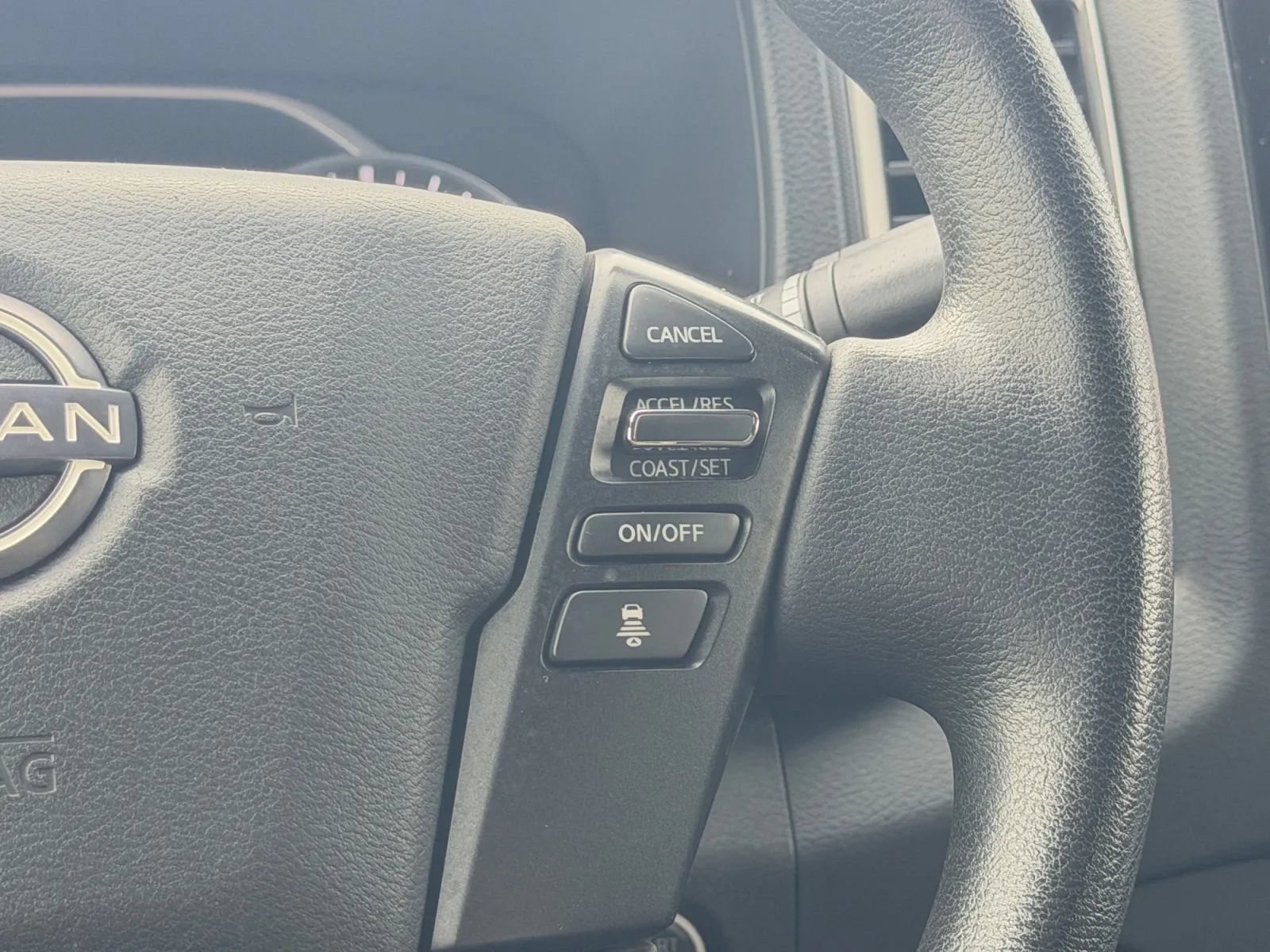 Used 2023 Nissan Frontier SV w/ Technology Package RWD image 21