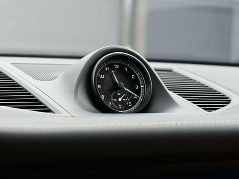 New 2026 Porsche Macan image 20