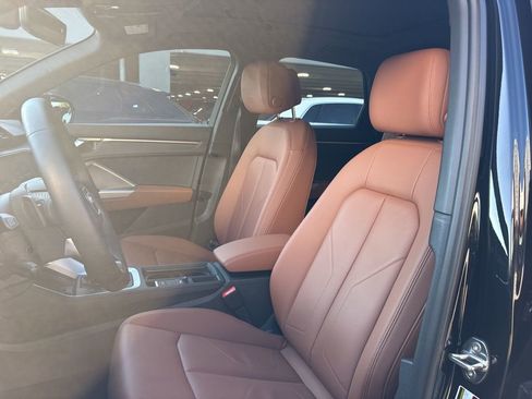 Used 2025 Audi Q3 2.0T Premium w/ Convenience Package image 13