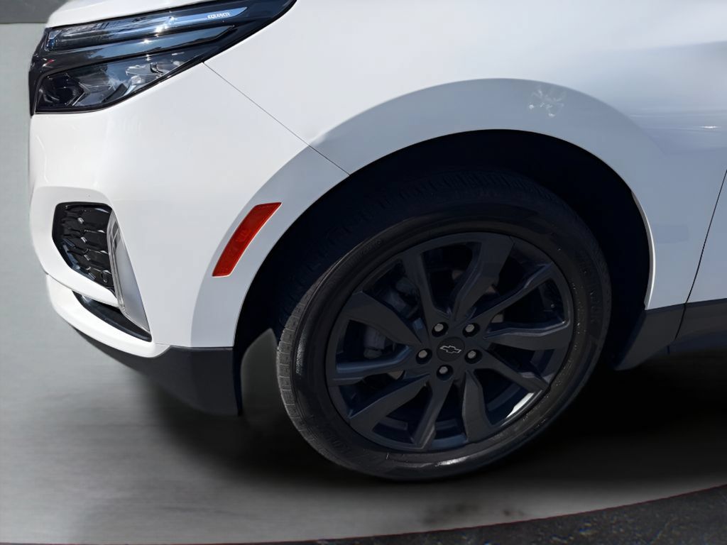 Used 2022 Chevrolet Equinox RS AWD/4WD image 9