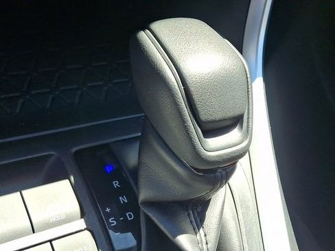Used 2019 Toyota RAV4 LE w/ All Weather Liner Package AWD/4WD image 14