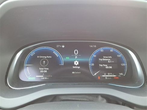 Used 2024 Toyota Venza Limited image 18