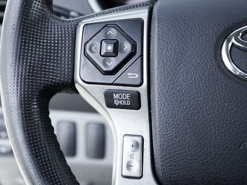 Used 2014 Toyota Tacoma 2WD Access Cab image 25