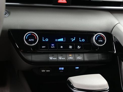 Certified 2026 Hyundai Elantra Hybrid FWD image 19