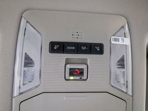 Used 2024 Toyota RAV4 LE image 21