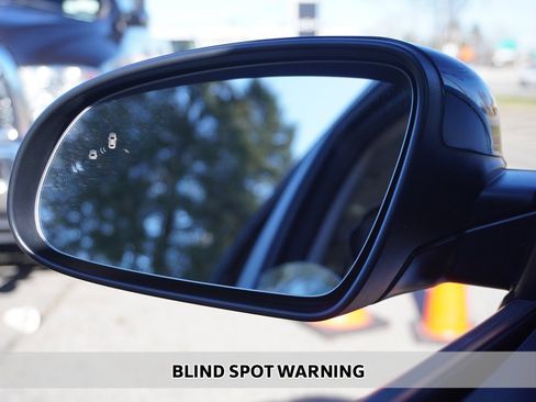 Used 2023 Hyundai Kona SE w/ Cargo Package image 4