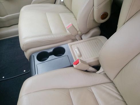 Used 2010 Honda CR-V EX-L image 4