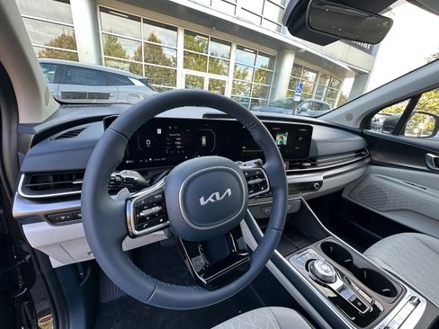 New 2026 Kia Carnival SX image 45