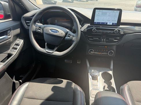 Used 2024 Ford Escape ST-Line FWD image 16