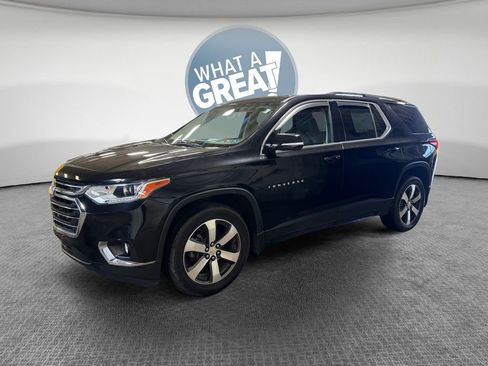 Used 2020 Chevrolet Traverse LT w/ LT Premium Package image 8