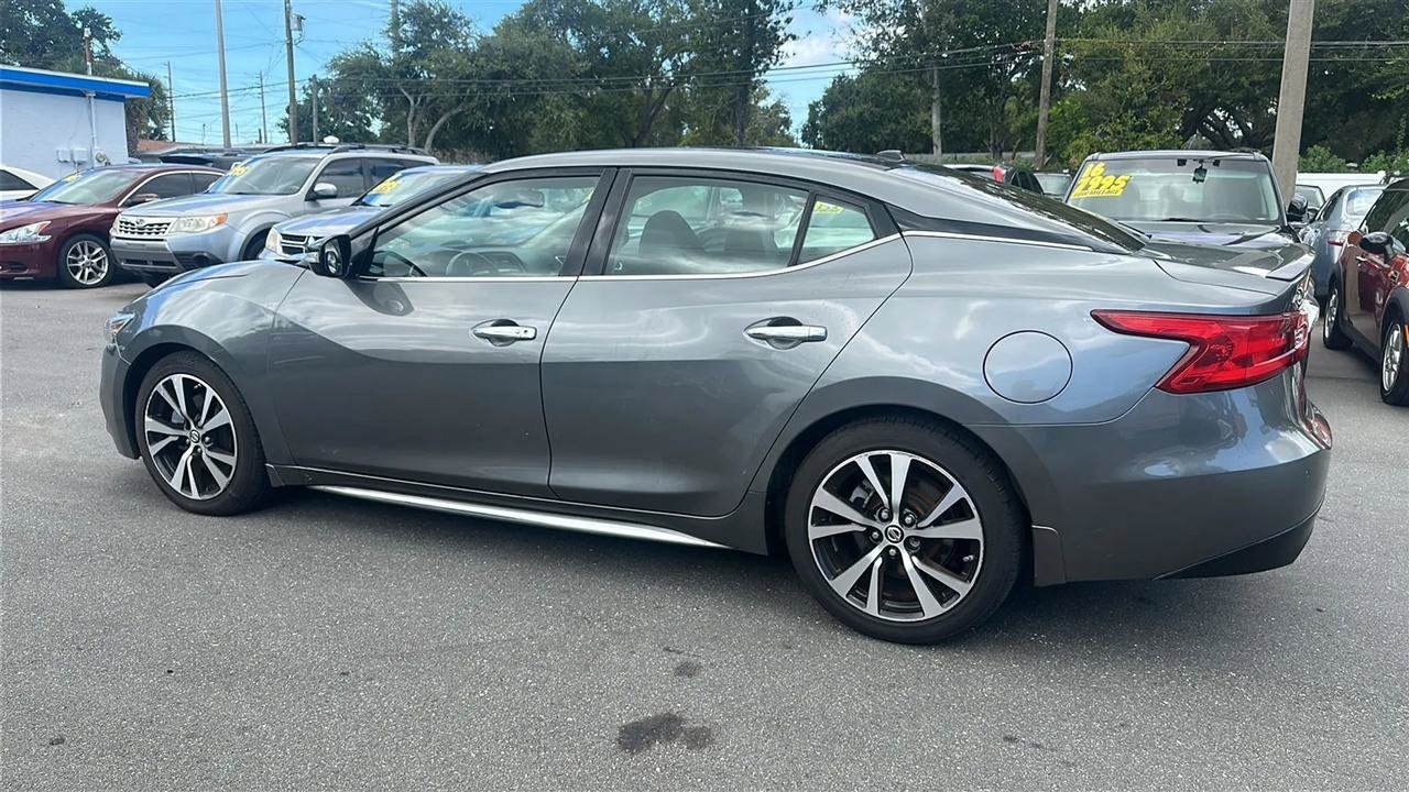 Used 2016 Nissan Maxima 3.5 SL FWD image 11