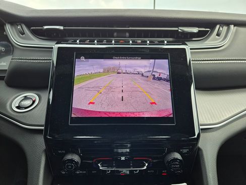New 2026 Jeep Grand Cherokee L Laredo AWD/4WD image 21