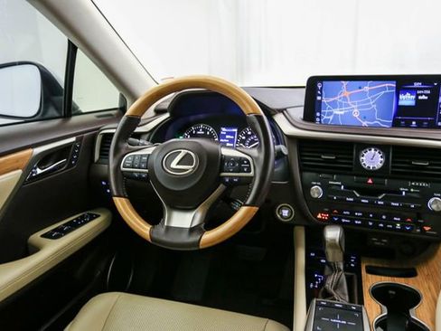 Used 2020 Lexus RX 350L FWD w/ Premium Package image 4